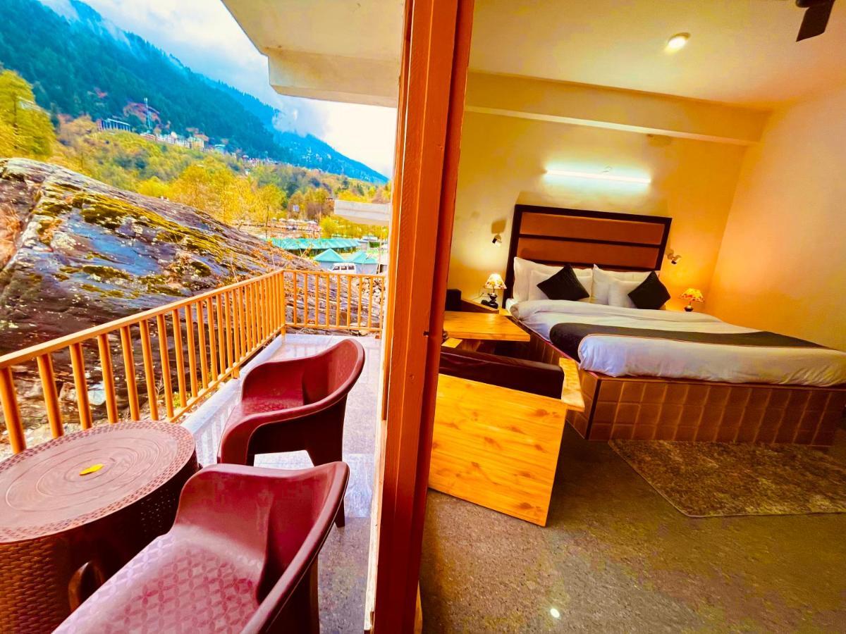 Hotel Beas River Retreat - A Riverside Hotel With Balcony Manāli Екстериор снимка