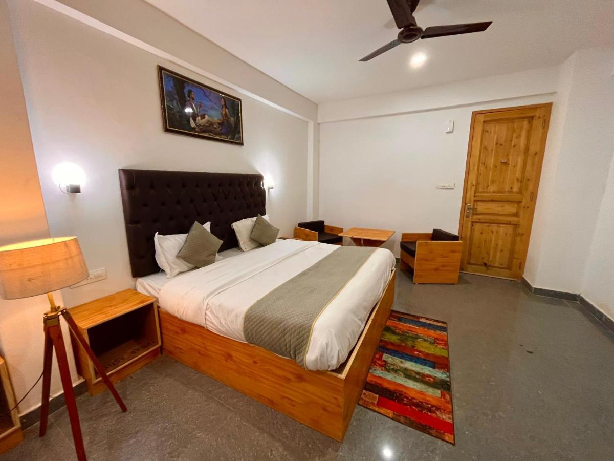 Hotel Beas River Retreat - A Riverside Hotel With Balcony Manāli Екстериор снимка