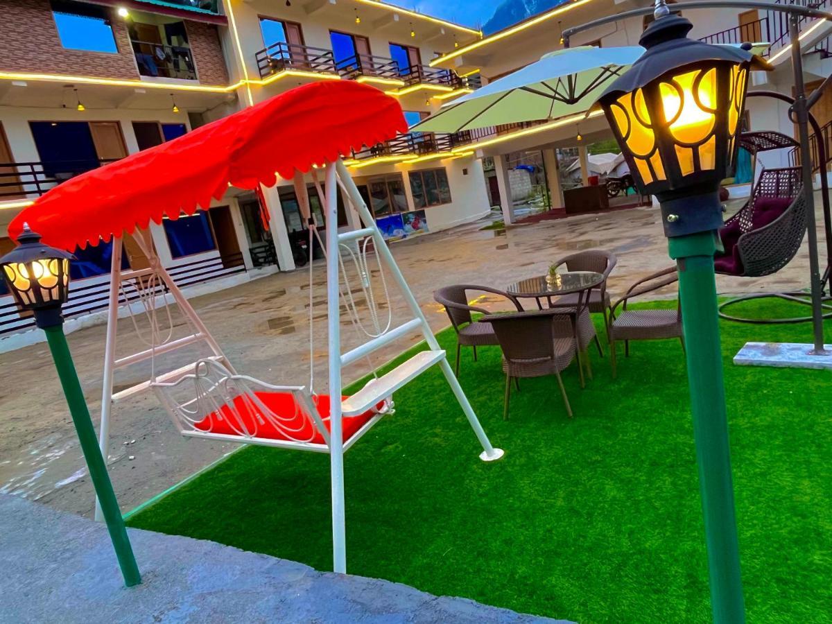 Hotel Beas River Retreat - A Riverside Hotel With Balcony Manāli Екстериор снимка