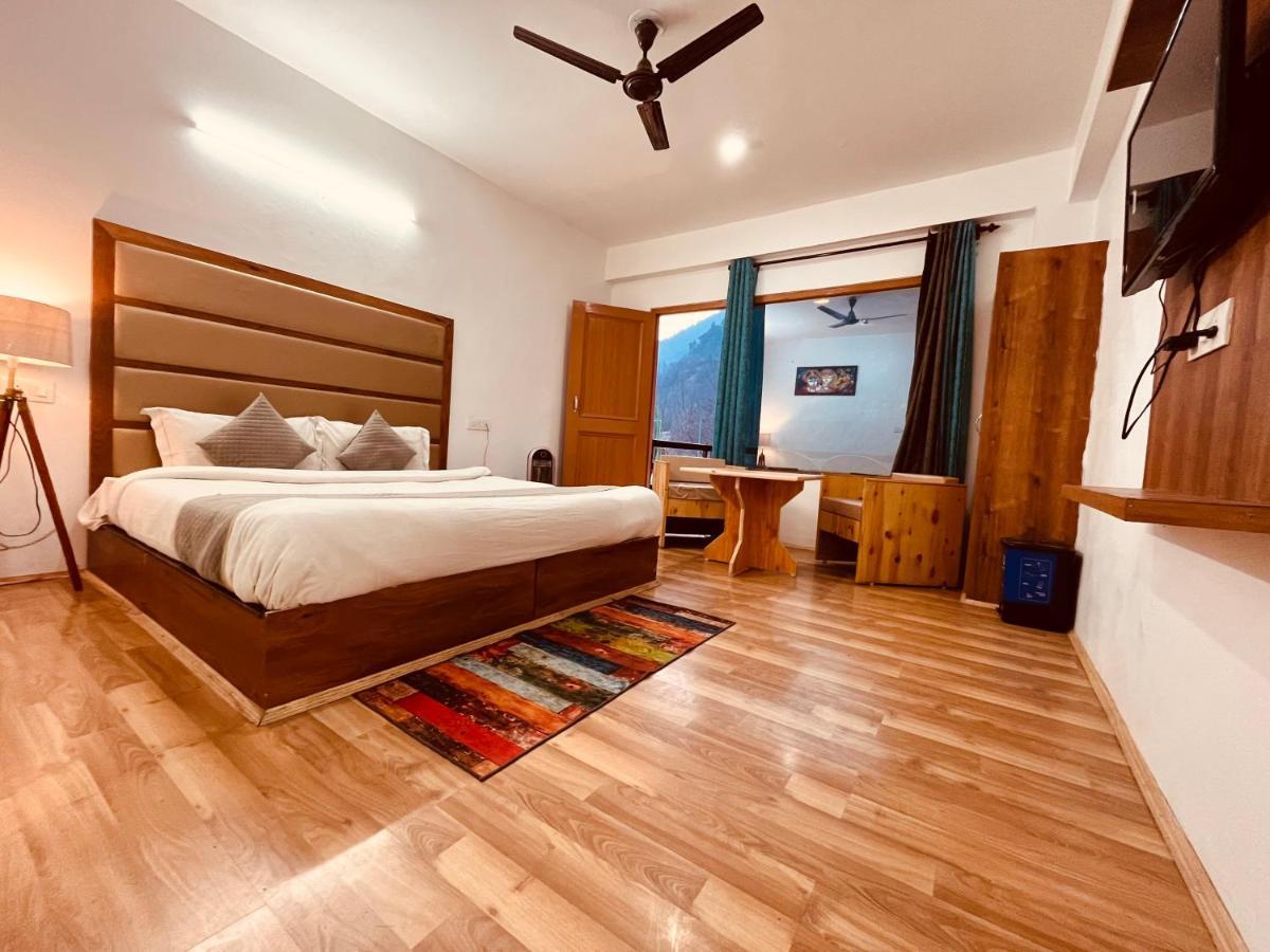 Hotel Beas River Retreat - A Riverside Hotel With Balcony Manāli Екстериор снимка